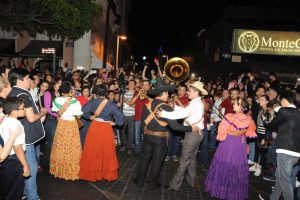 CALLEJONEADA SERIE DEL CARIBE (10)