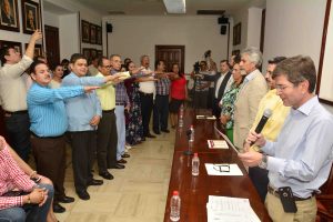 RINDE PROTESTA EL CONSEJO MUNICIPAL DE EDUCACIÓN (3)