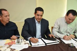 FIRMA DE CONVENIO CON COLEGIO DE NOTARIOS PÚBLICOS (1)