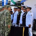 Autoridades navales, civiles y militares conmemoran el Día de la Armada de México en Mazatlán.