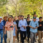 El titular de SEBIDES, Omar López Campos, encabezó un recorrido de inspección junto a representantes ciudadanos para conocer de primera mano las principales necesidades del Parque Ecológico de Culiacán.